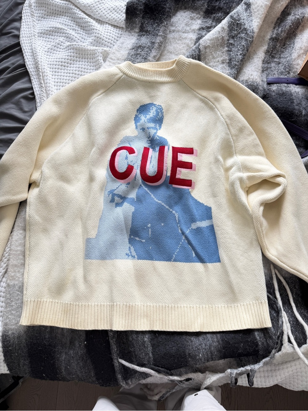 UMAMIISM Japanese Brand Sweater Size Large